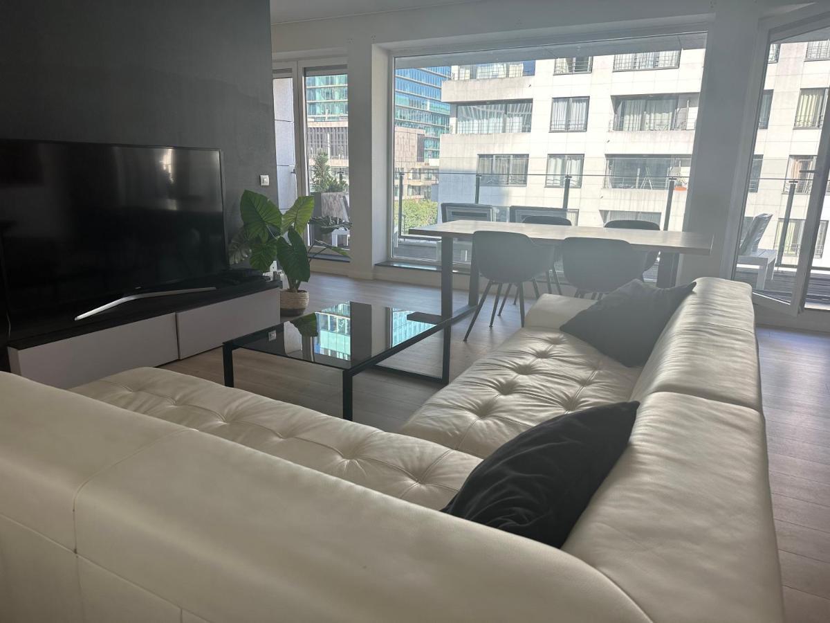 3 Bedroom Apartment In City Center With Balcony View Brussel Buitenkant foto