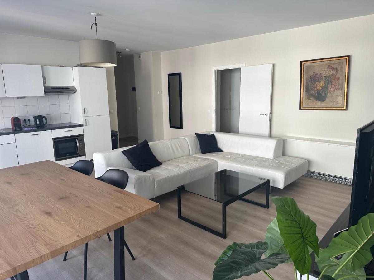3 Bedroom Apartment In City Center With Balcony View Brussel Buitenkant foto