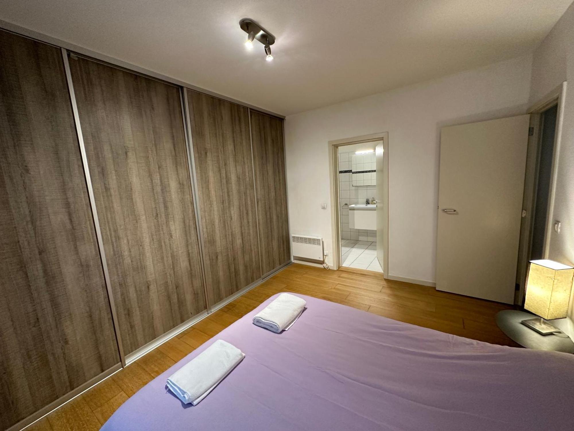 3 Bedroom Apartment In City Center With Balcony View Brussel Buitenkant foto
